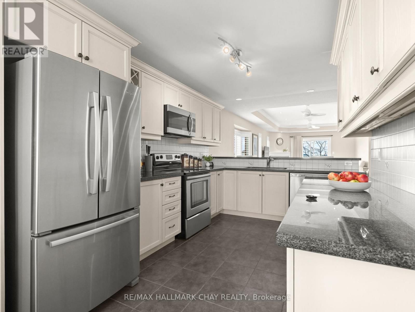 180 RIDGE WAY Image 10