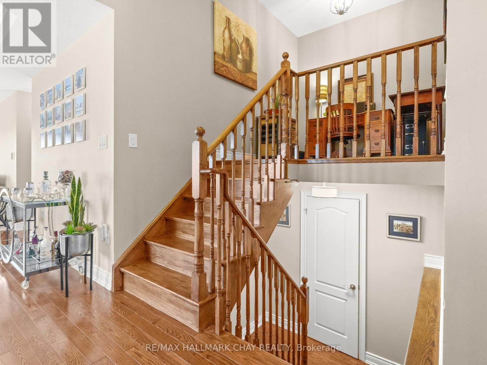 180 RIDGE WAY Image 13