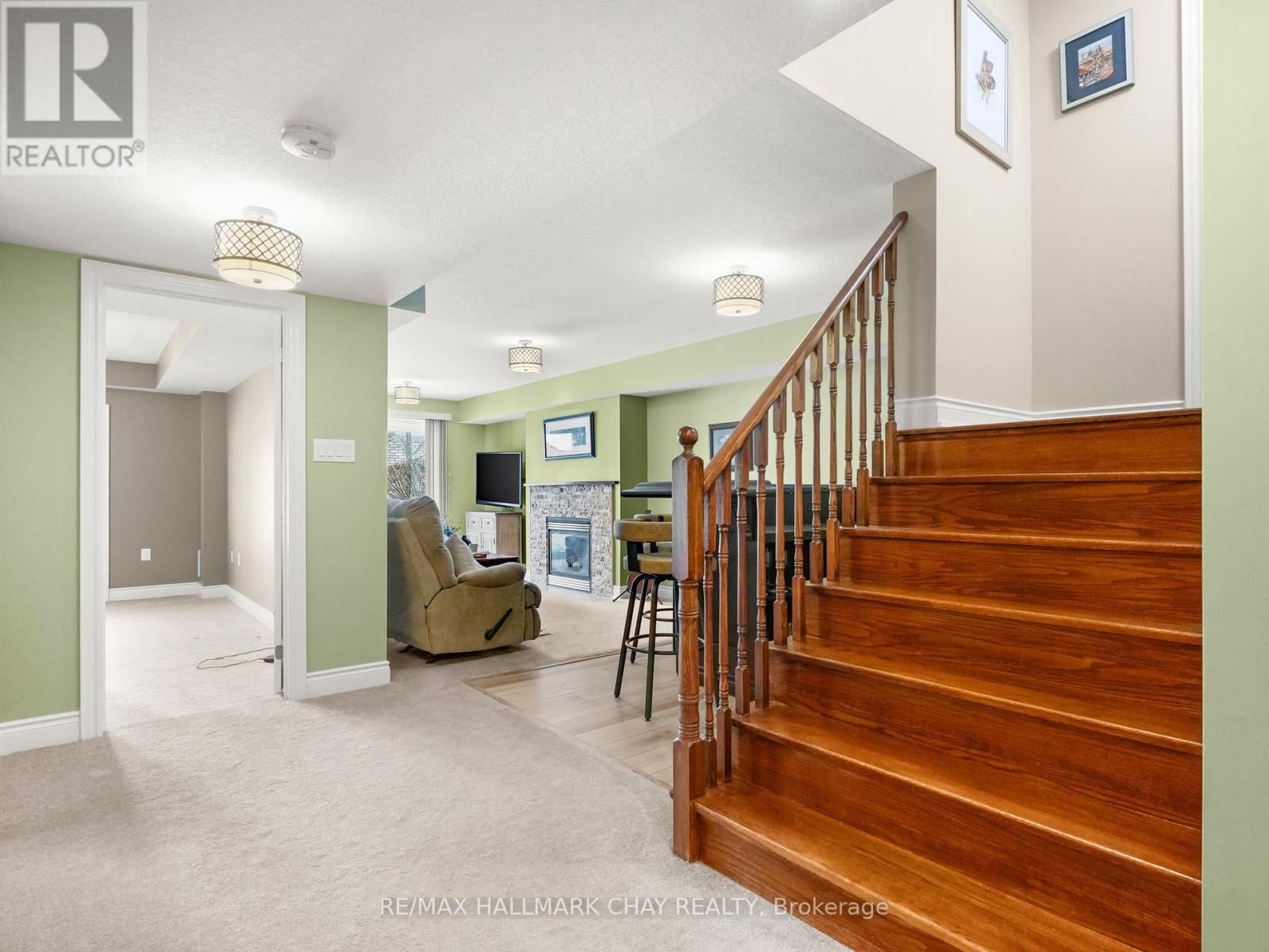 180 RIDGE WAY Image 26