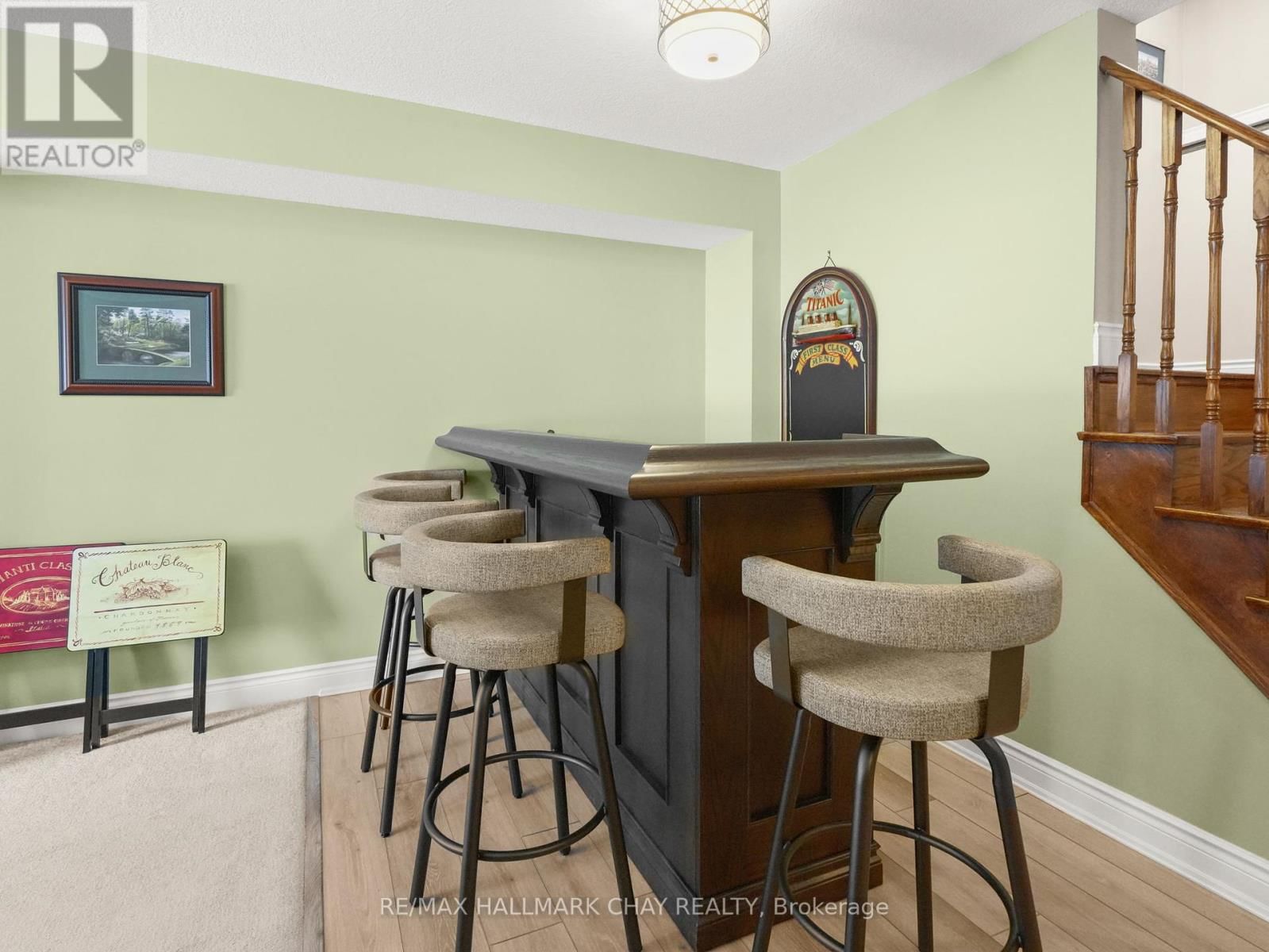 180 RIDGE WAY Image 31