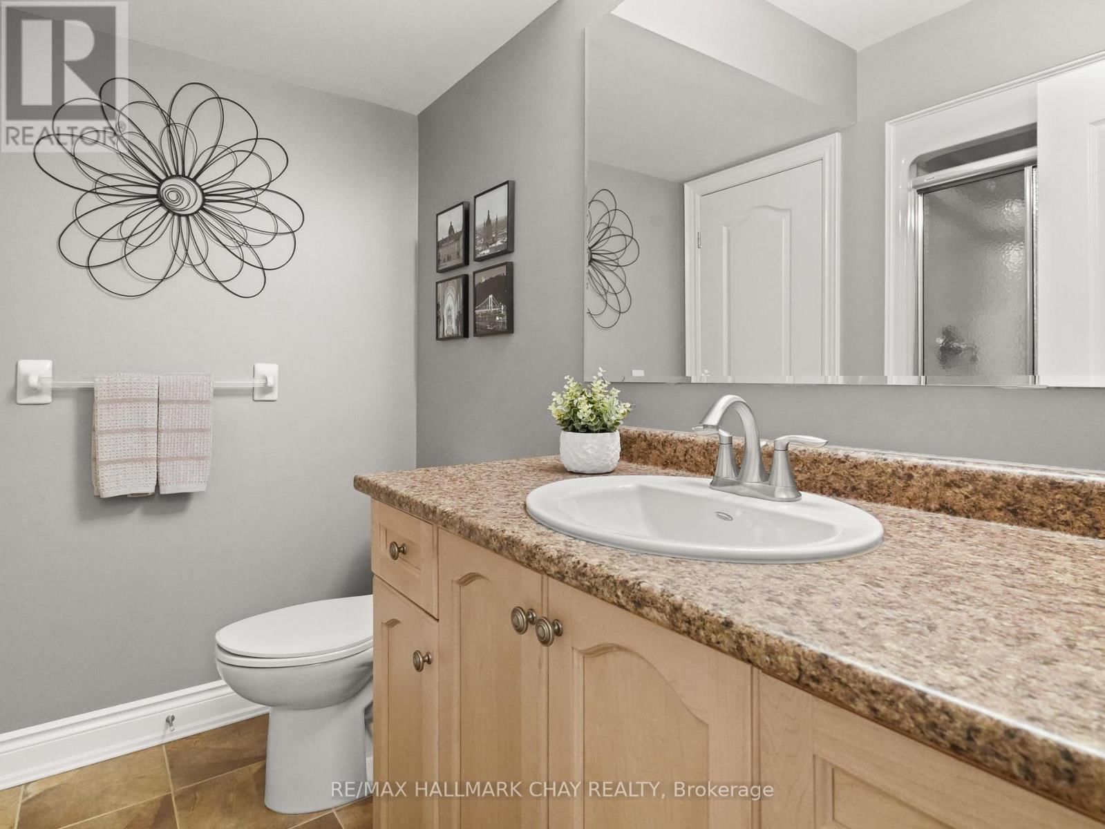 180 RIDGE WAY Image 32