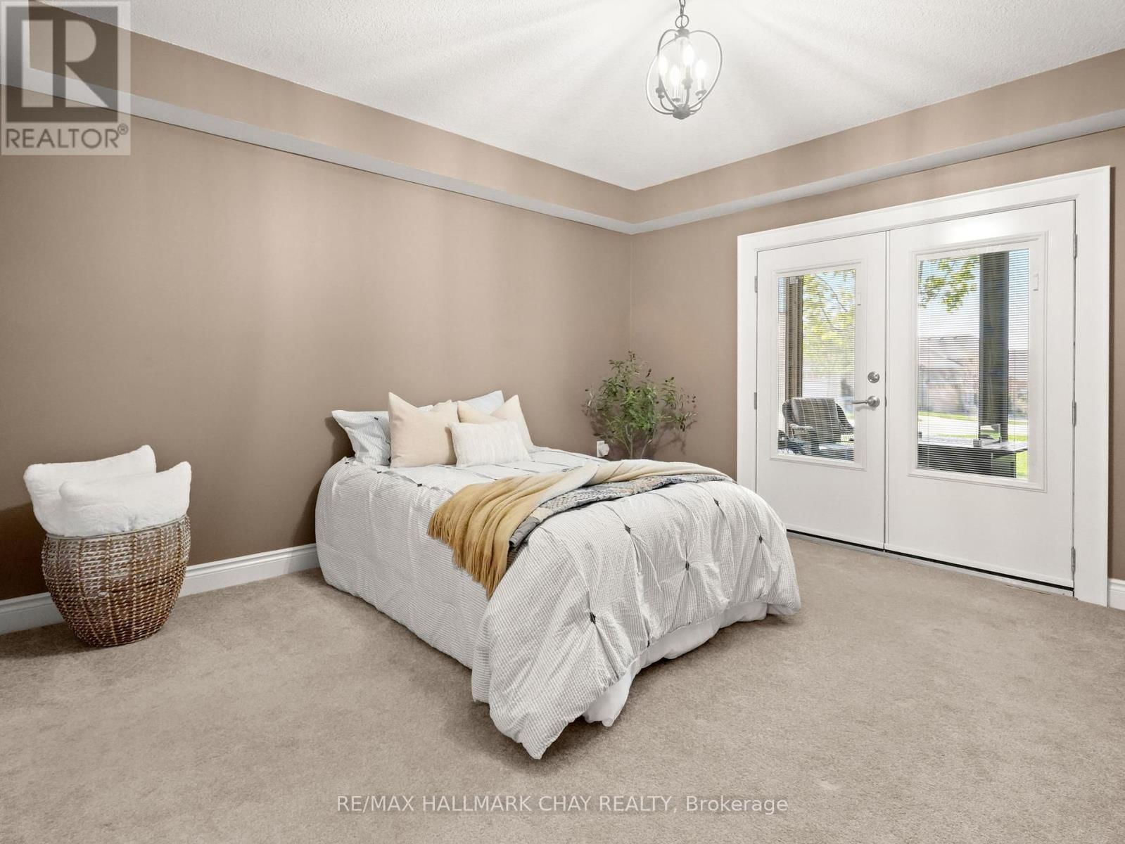 180 RIDGE WAY Image 33