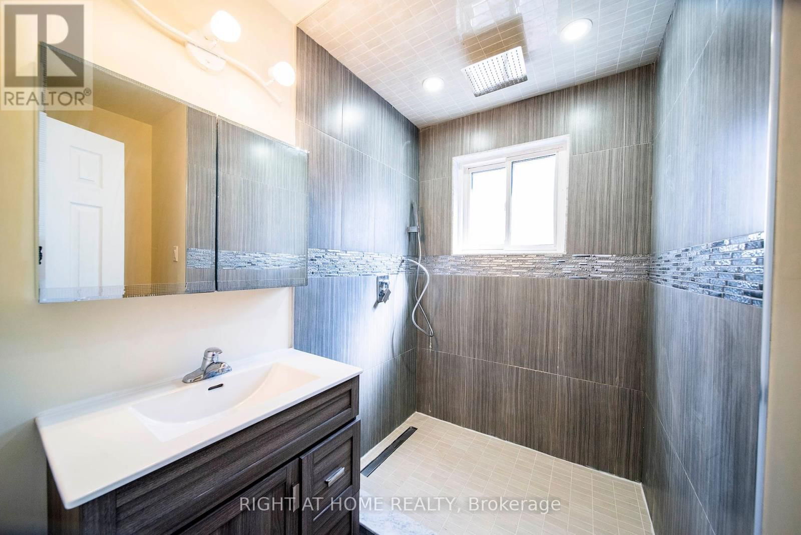 742 BEMAN DRIVE Image 20