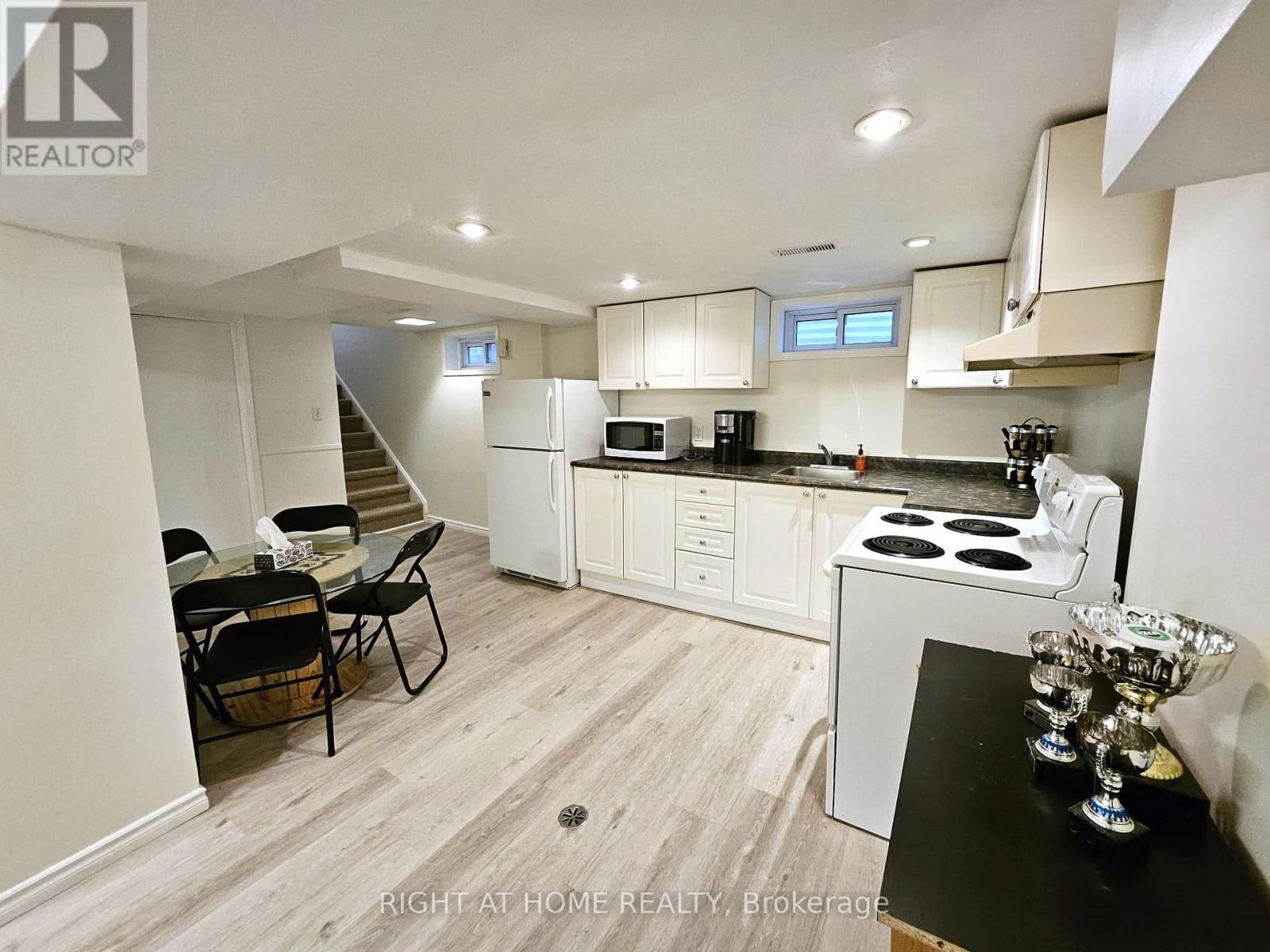 742 BEMAN DRIVE Image 29
