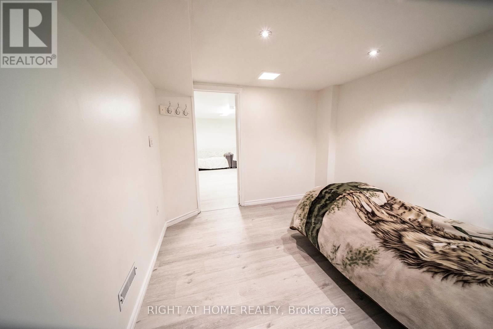 742 BEMAN DRIVE Image 31