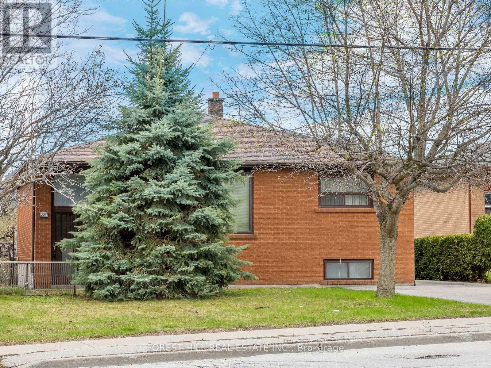 221 ELGIN MILLS ROAD WEST Image 1