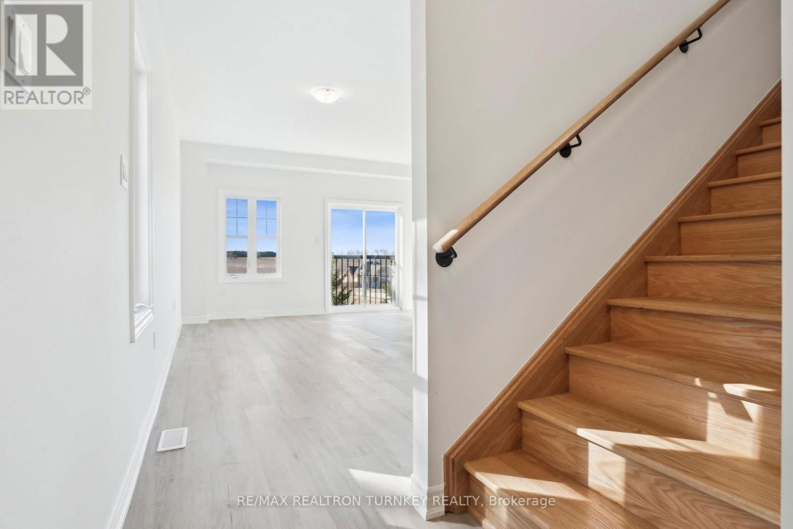15 RAVENSCRAIG PLACE Image 9