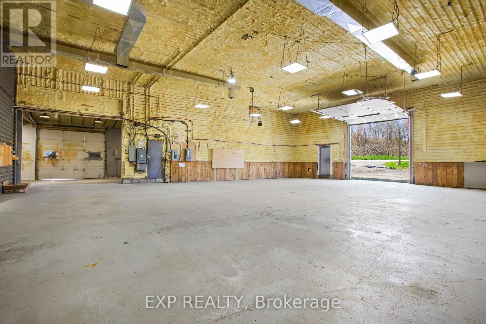 - Barn - 1153 CANAL ROAD Image 13