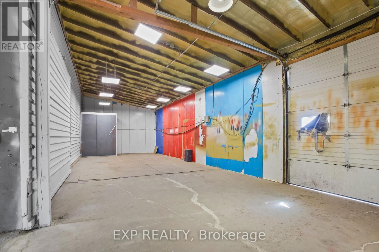 - Barn - 1153 CANAL ROAD Image 27