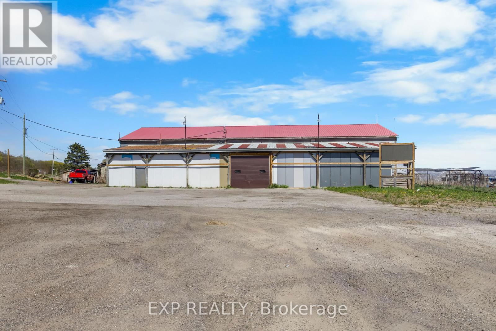 - Barn - 1153 CANAL ROAD Image 3