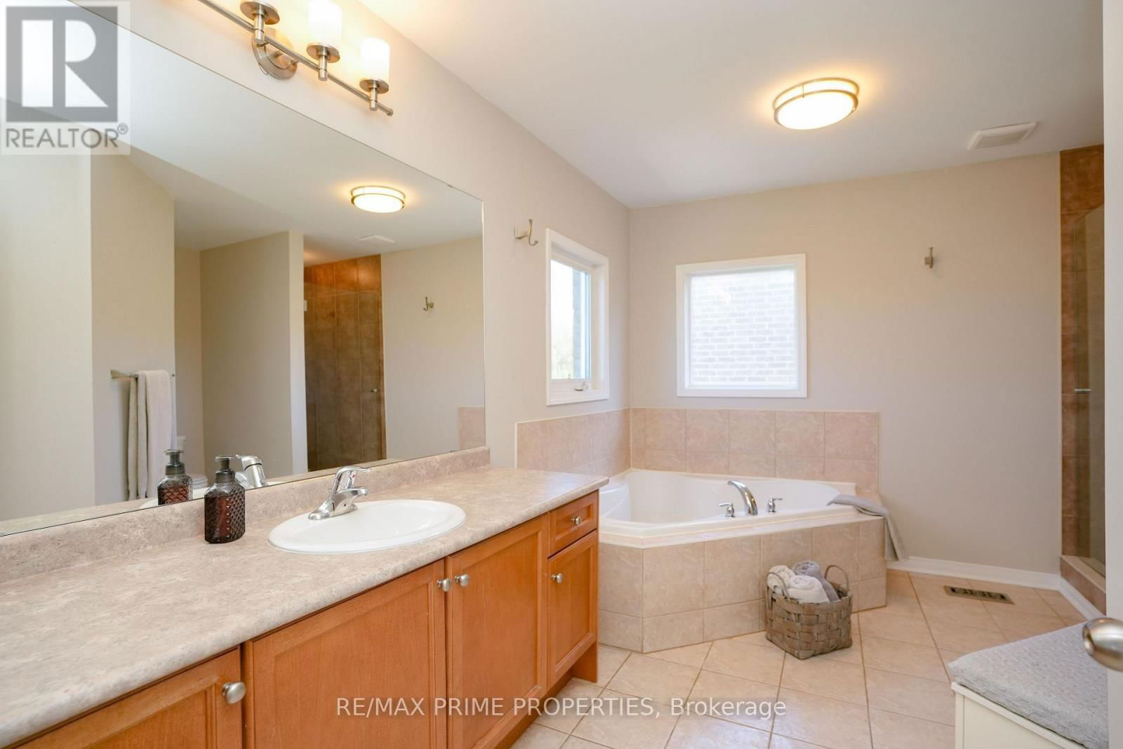 54 VITLOR DRIVE Image 26