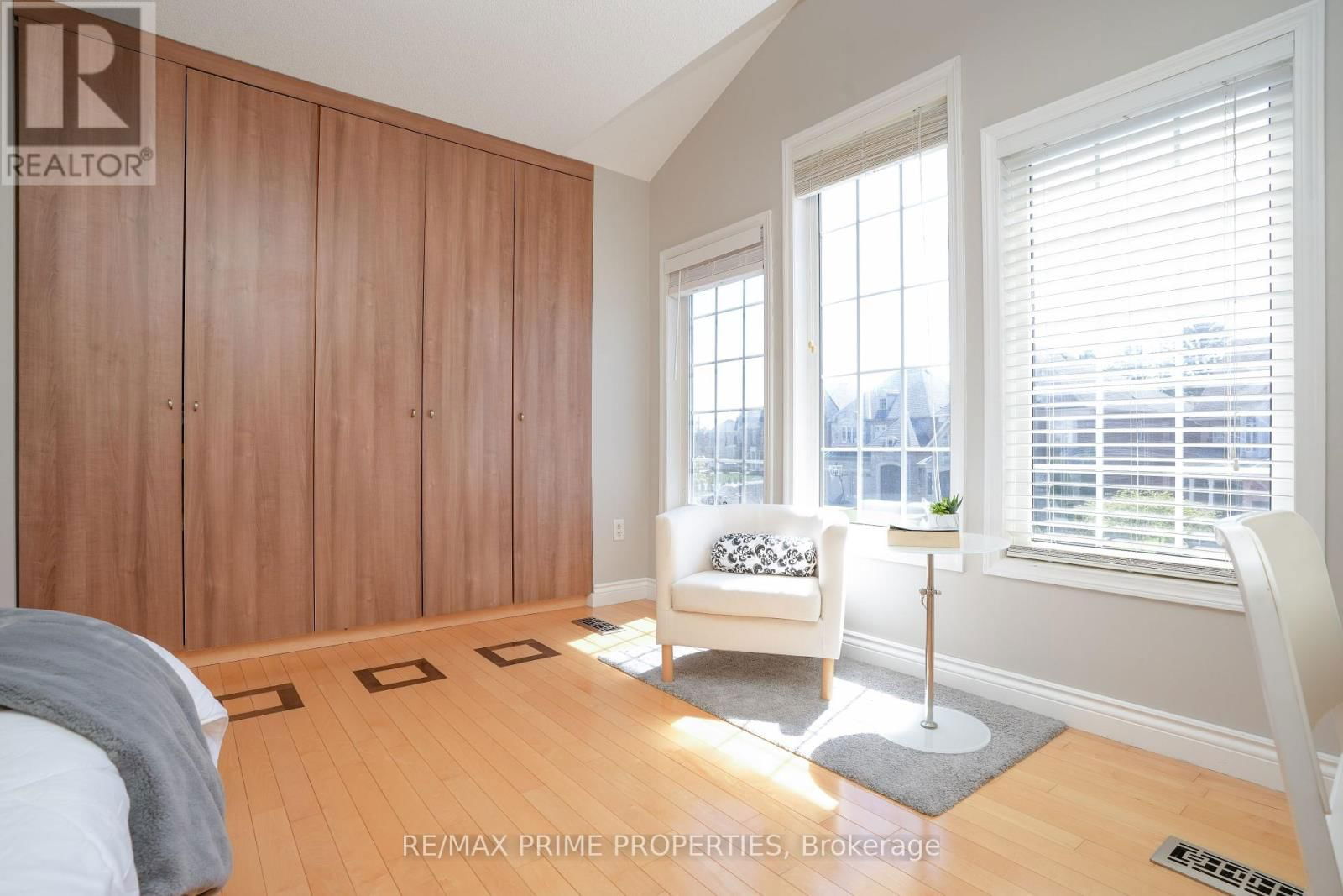 54 VITLOR DRIVE Image 31