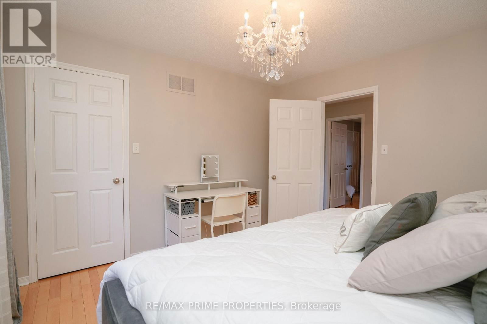 54 VITLOR DRIVE Image 35