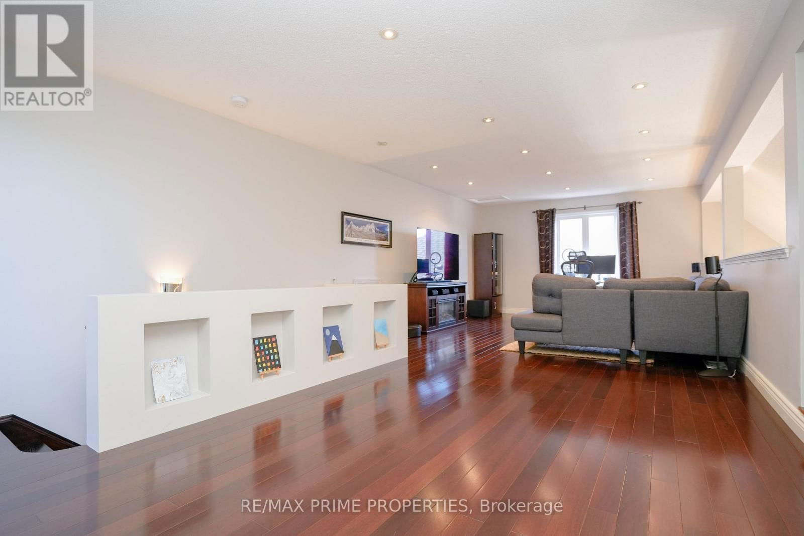 54 VITLOR DRIVE Image 37