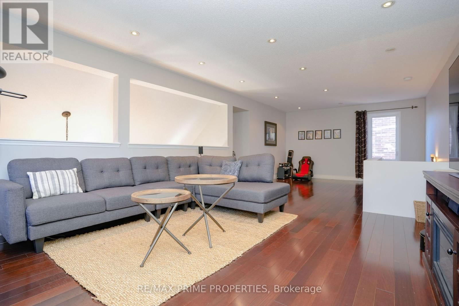 54 VITLOR DRIVE Image 38