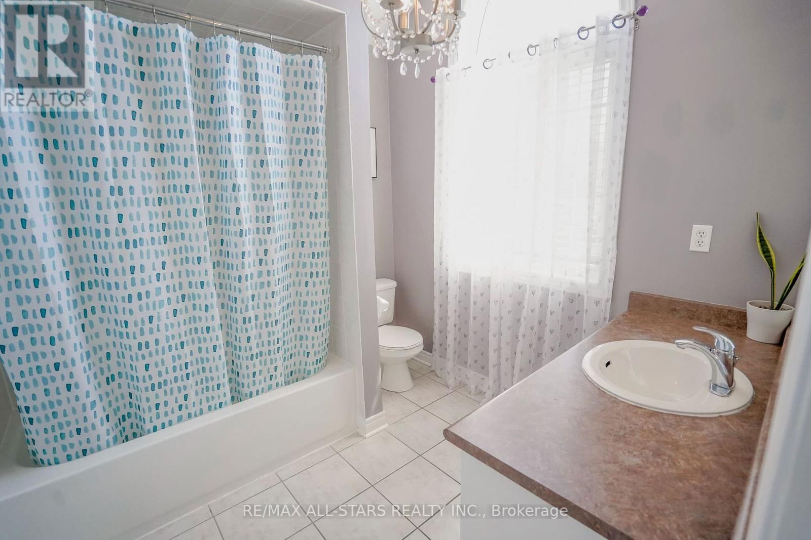 3 FURLAN COURT Image 18