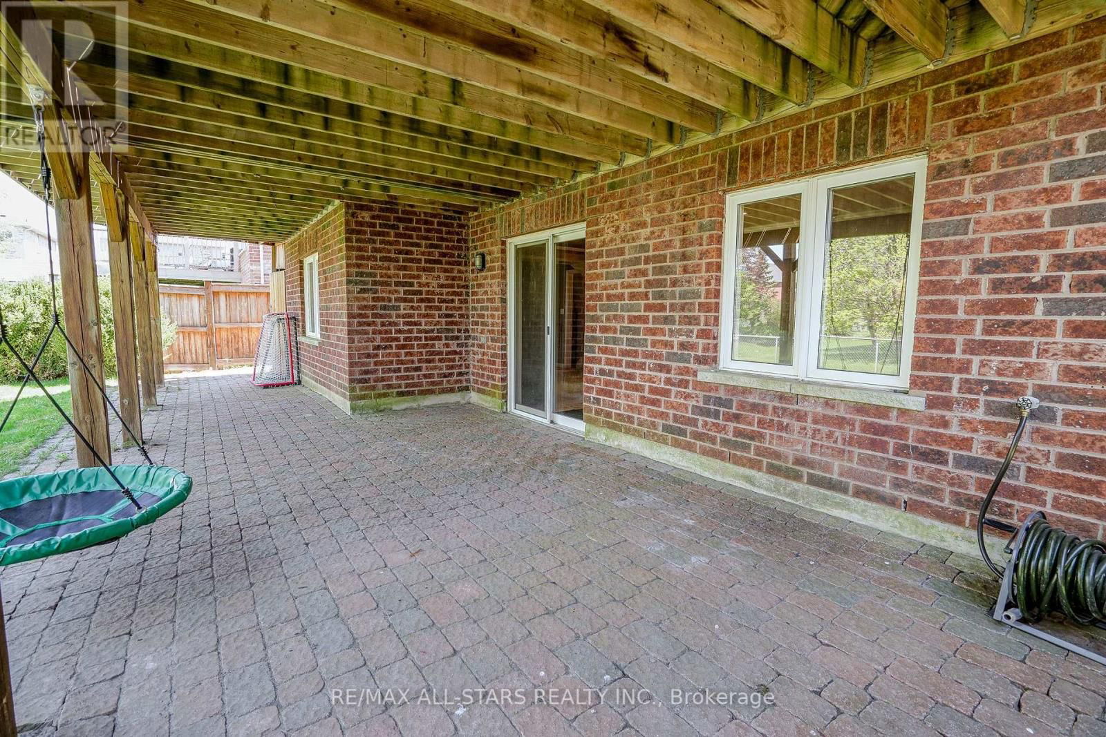3 FURLAN COURT Image 27