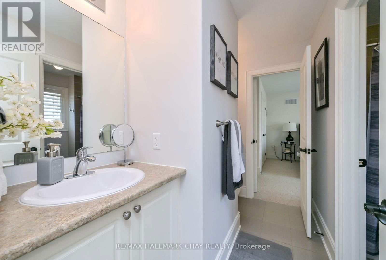 221 8TH AVENUE Image 24