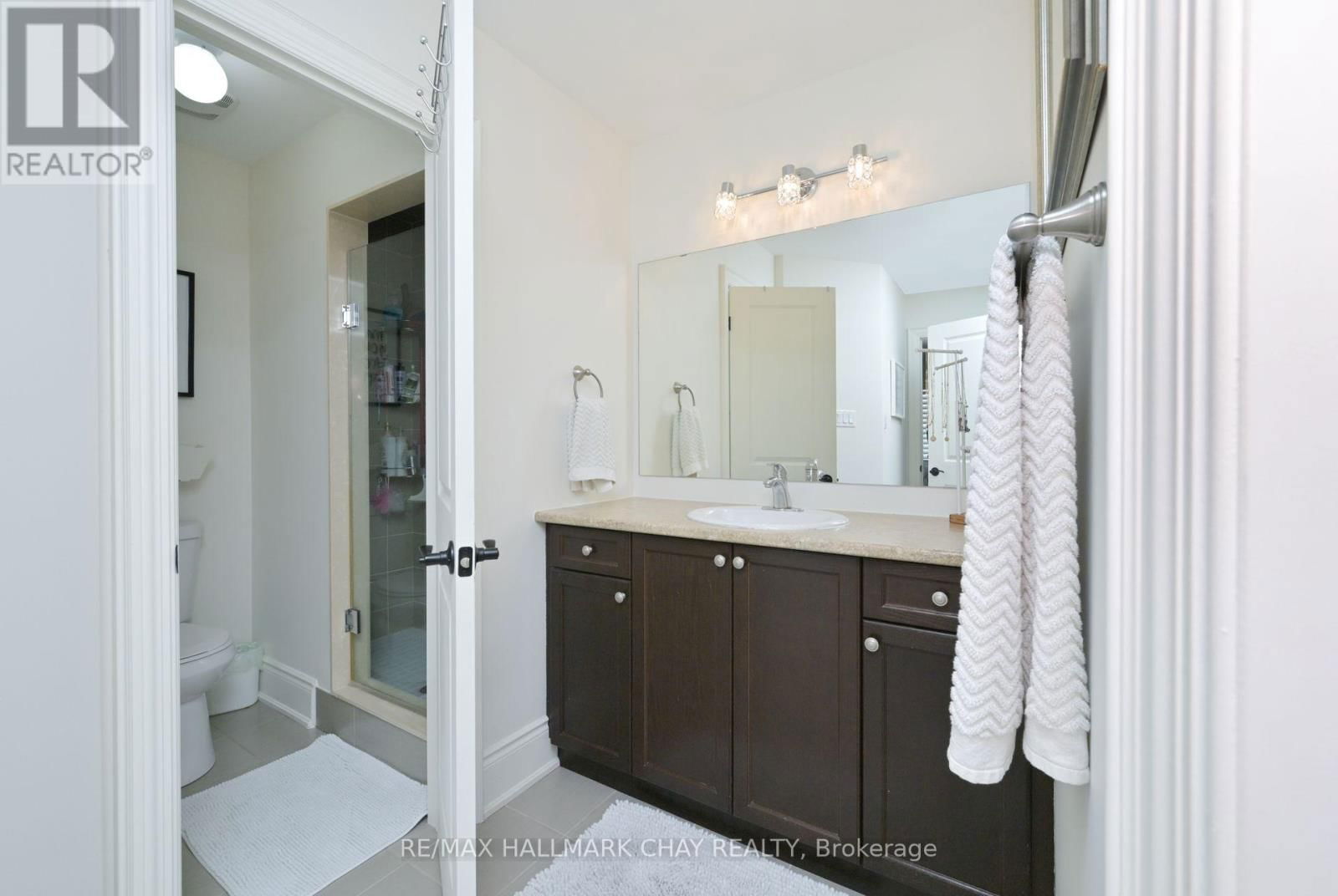 221 8TH AVENUE Image 26