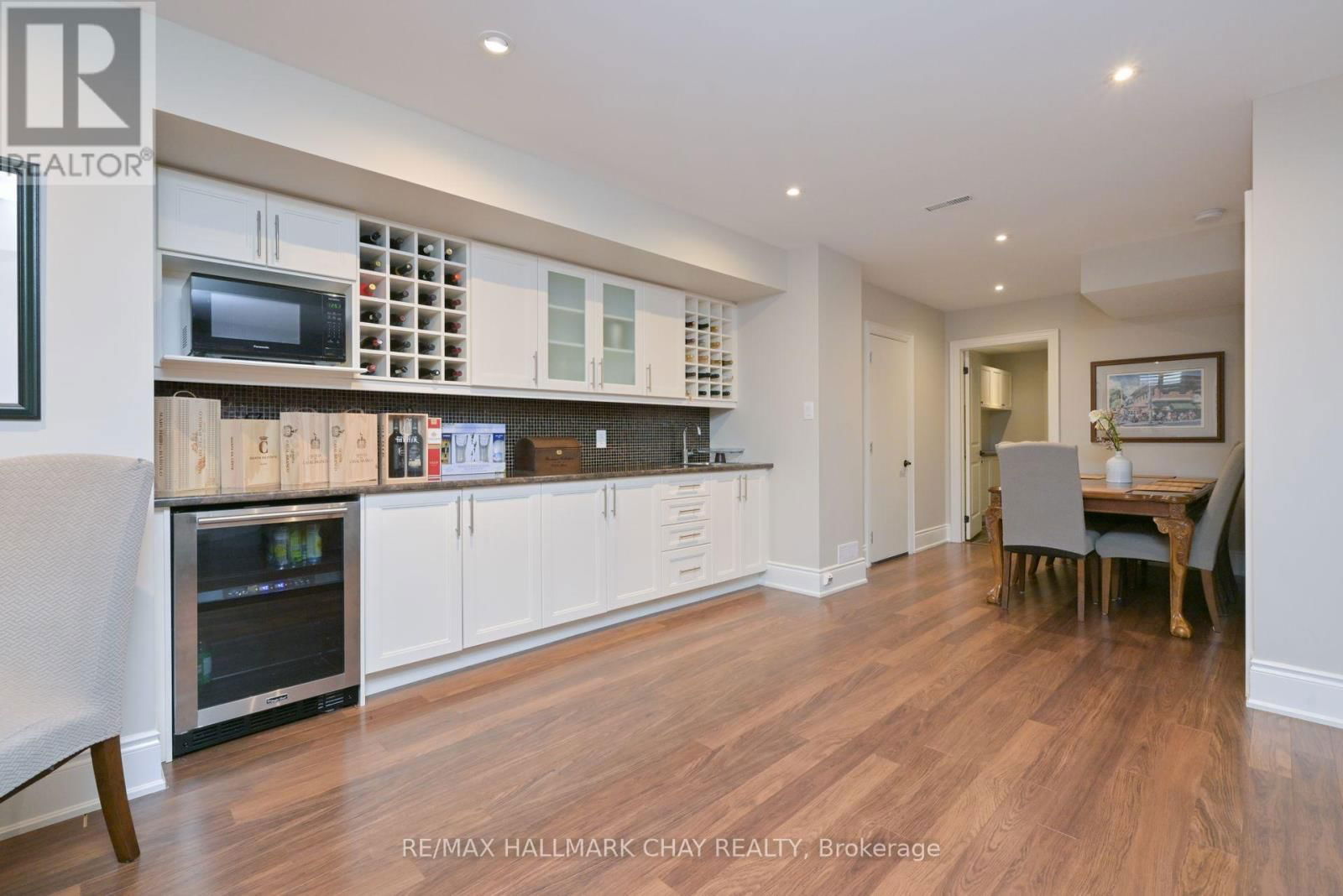 221 8TH AVENUE Image 32