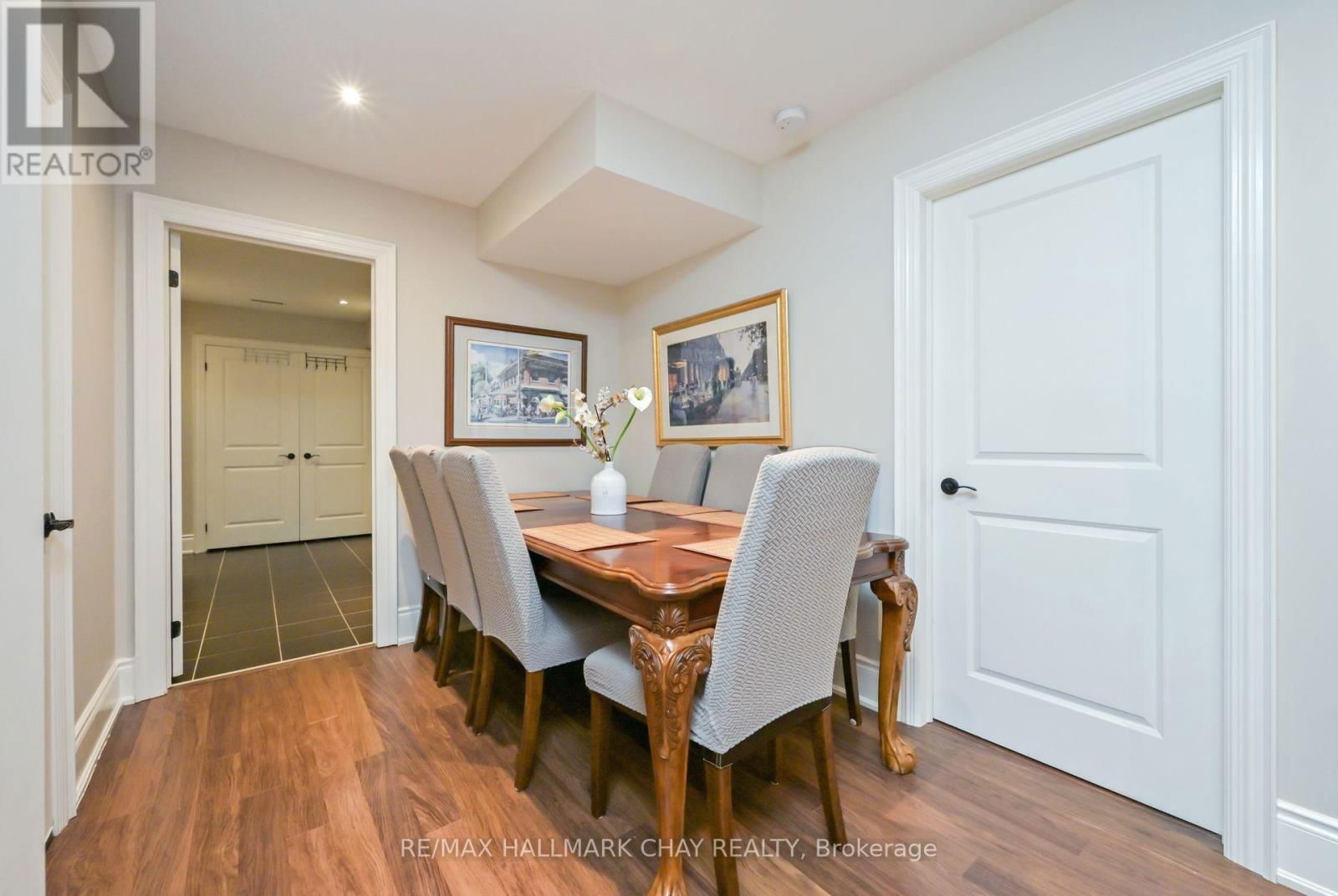 221 8TH AVENUE Image 33