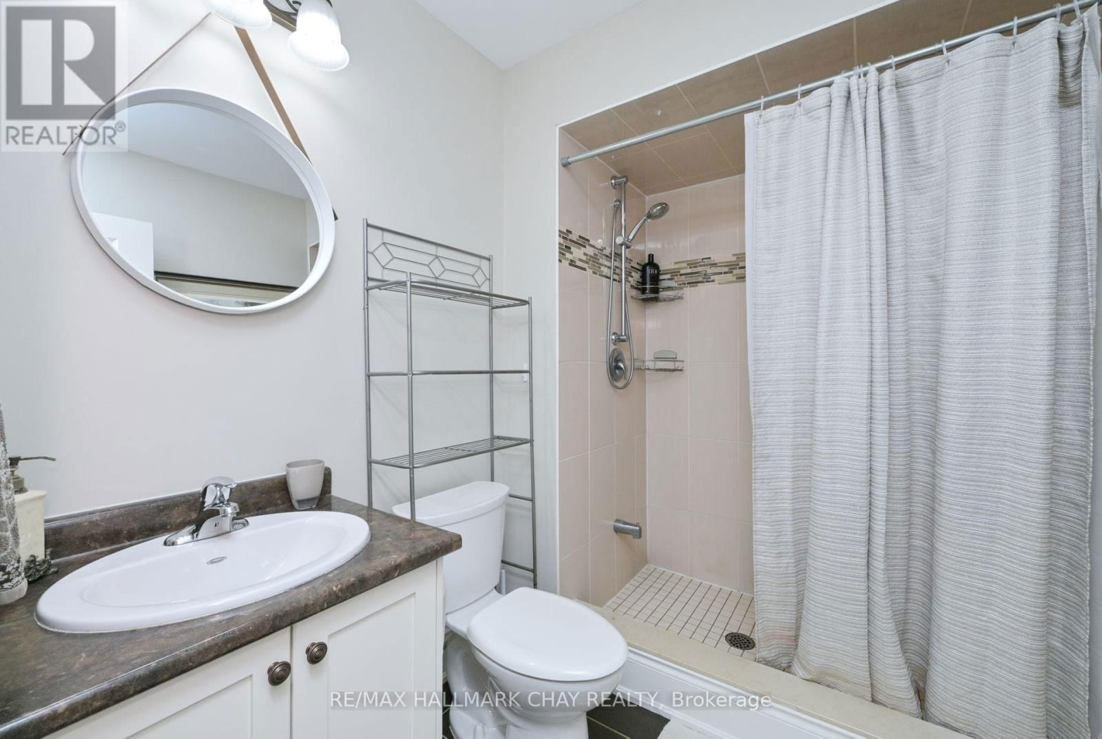221 8TH AVENUE Image 34