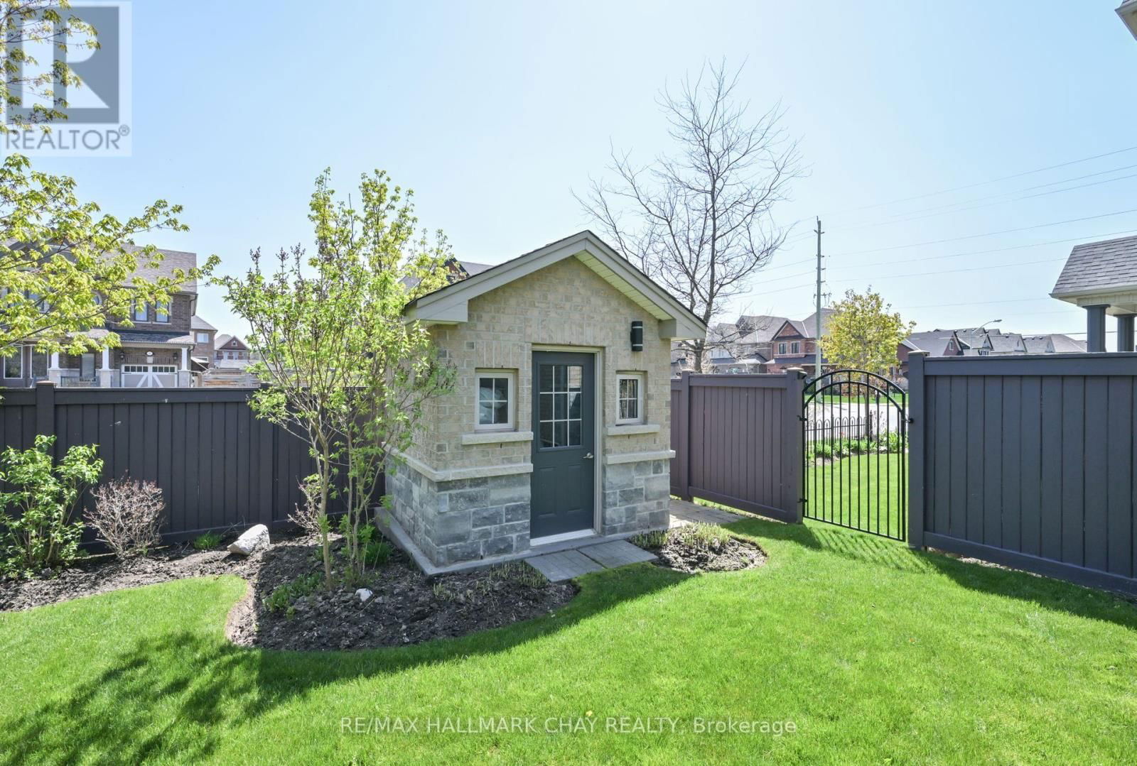 221 8TH AVENUE Image 38