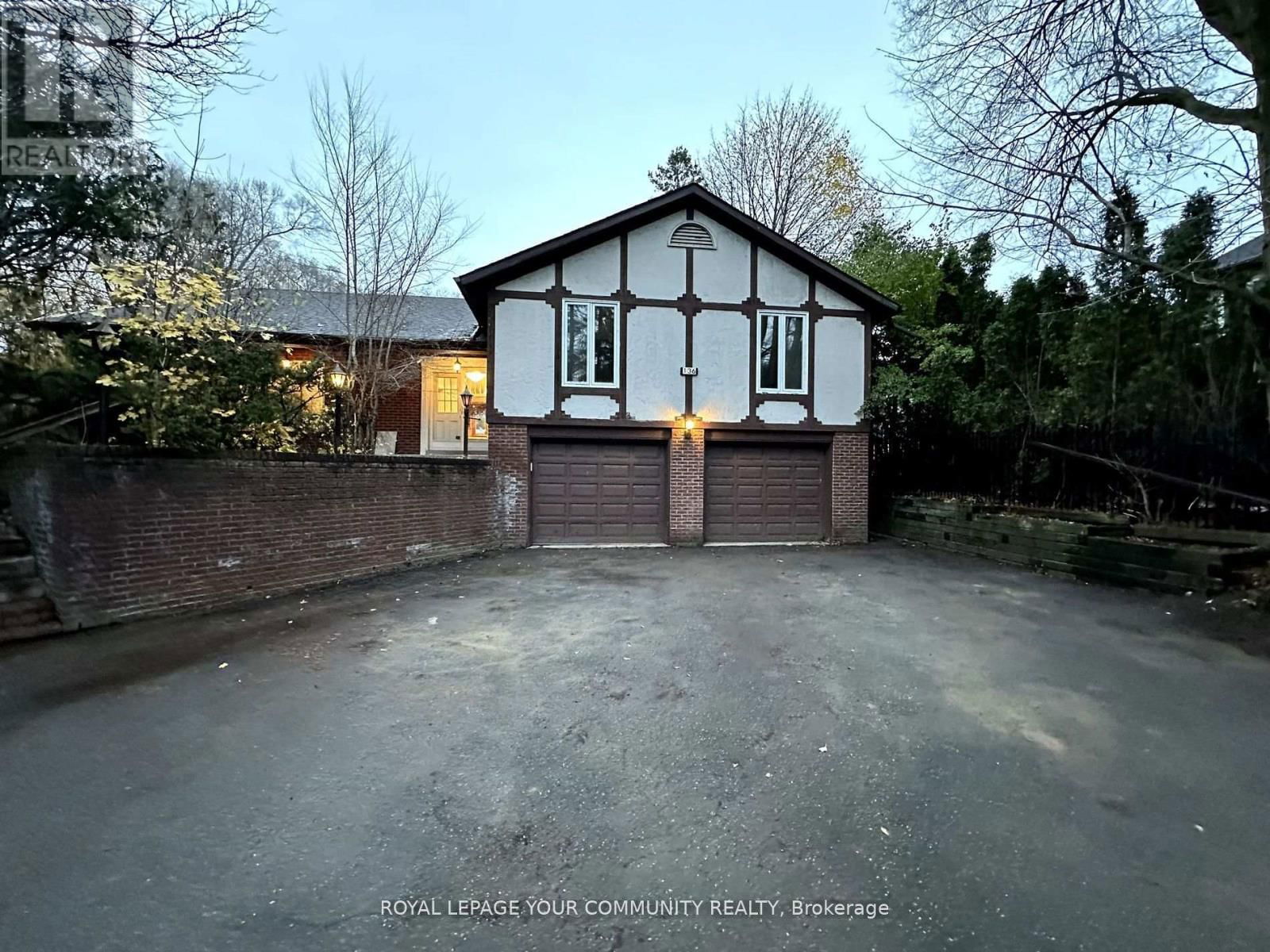 136 ARNOLD CRESCENT Image 1