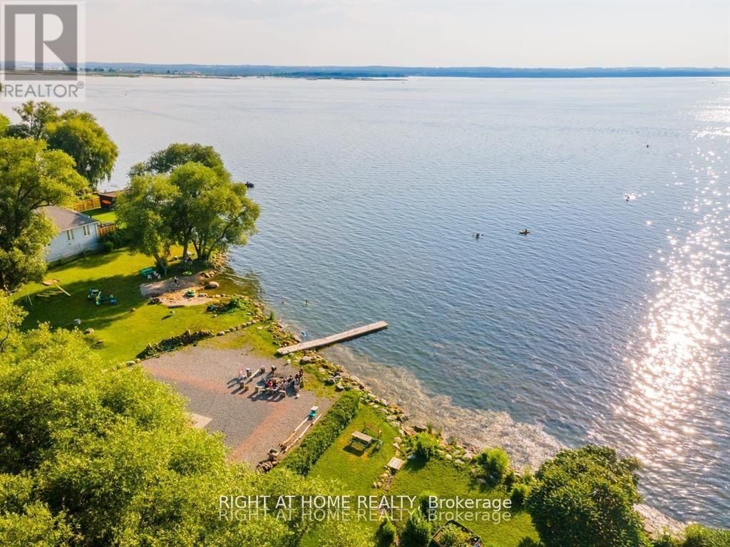208 BAYVIEW AVENUE Image 5