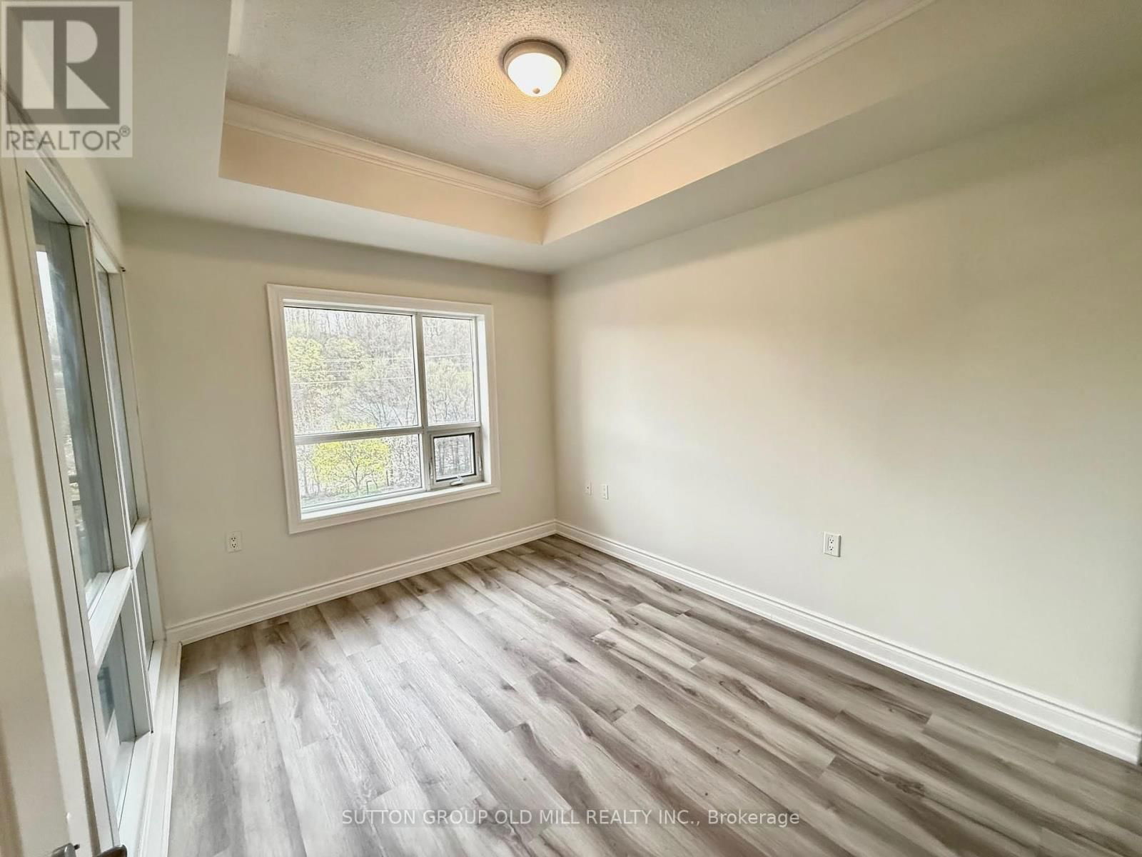 432 - 8201 ISLINGTON AVENUE Image 3