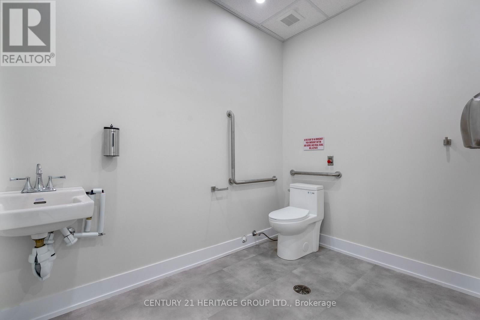 107 TORONTO STREET Image 13