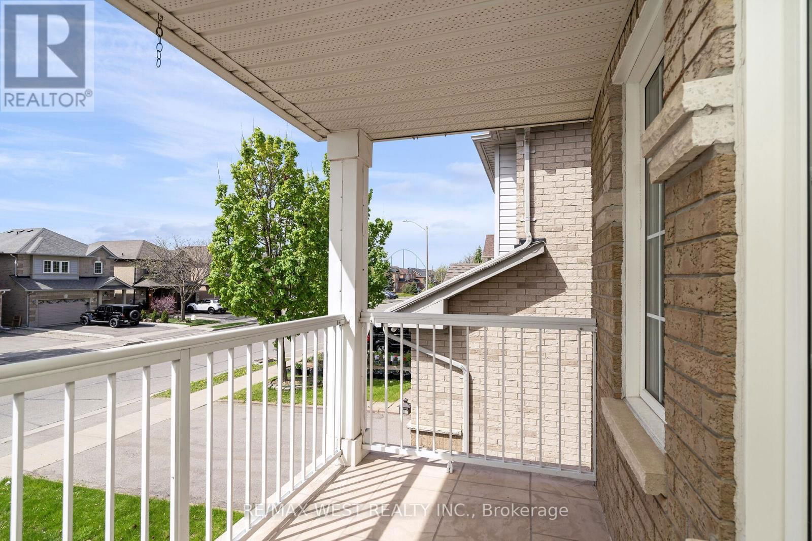 362 AVRO ROAD Image 14