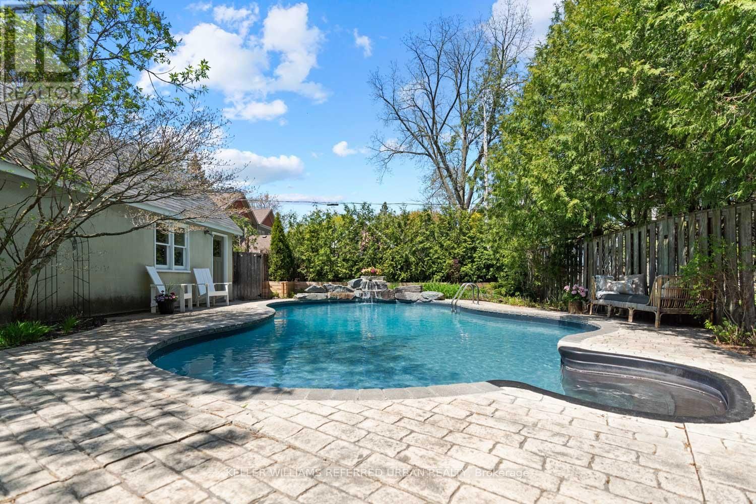 72 CONNAUGHT AVENUE Image 2