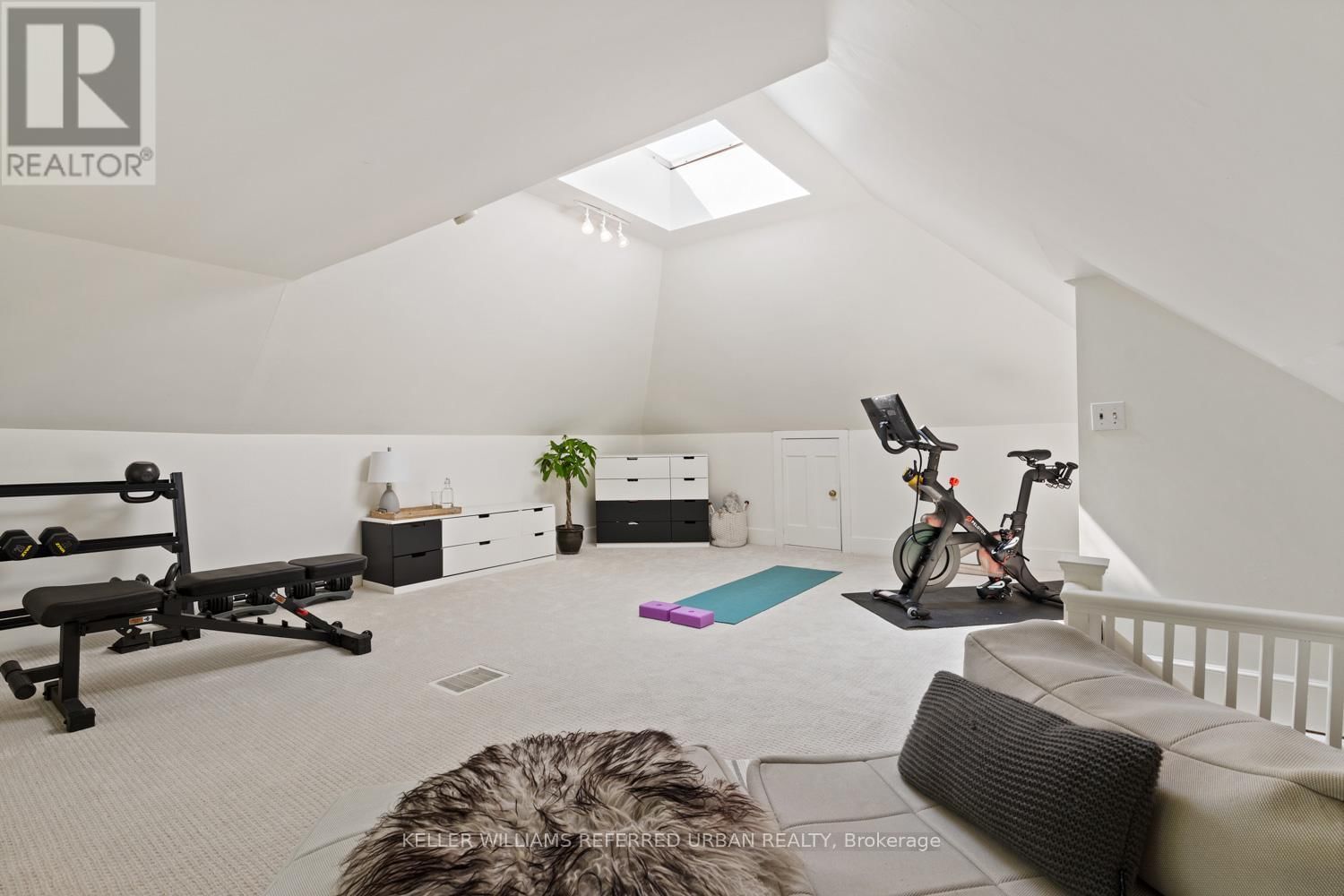 72 CONNAUGHT AVENUE Image 24