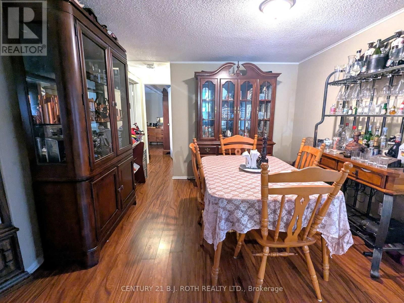 66 LINDEN LANE Image 19