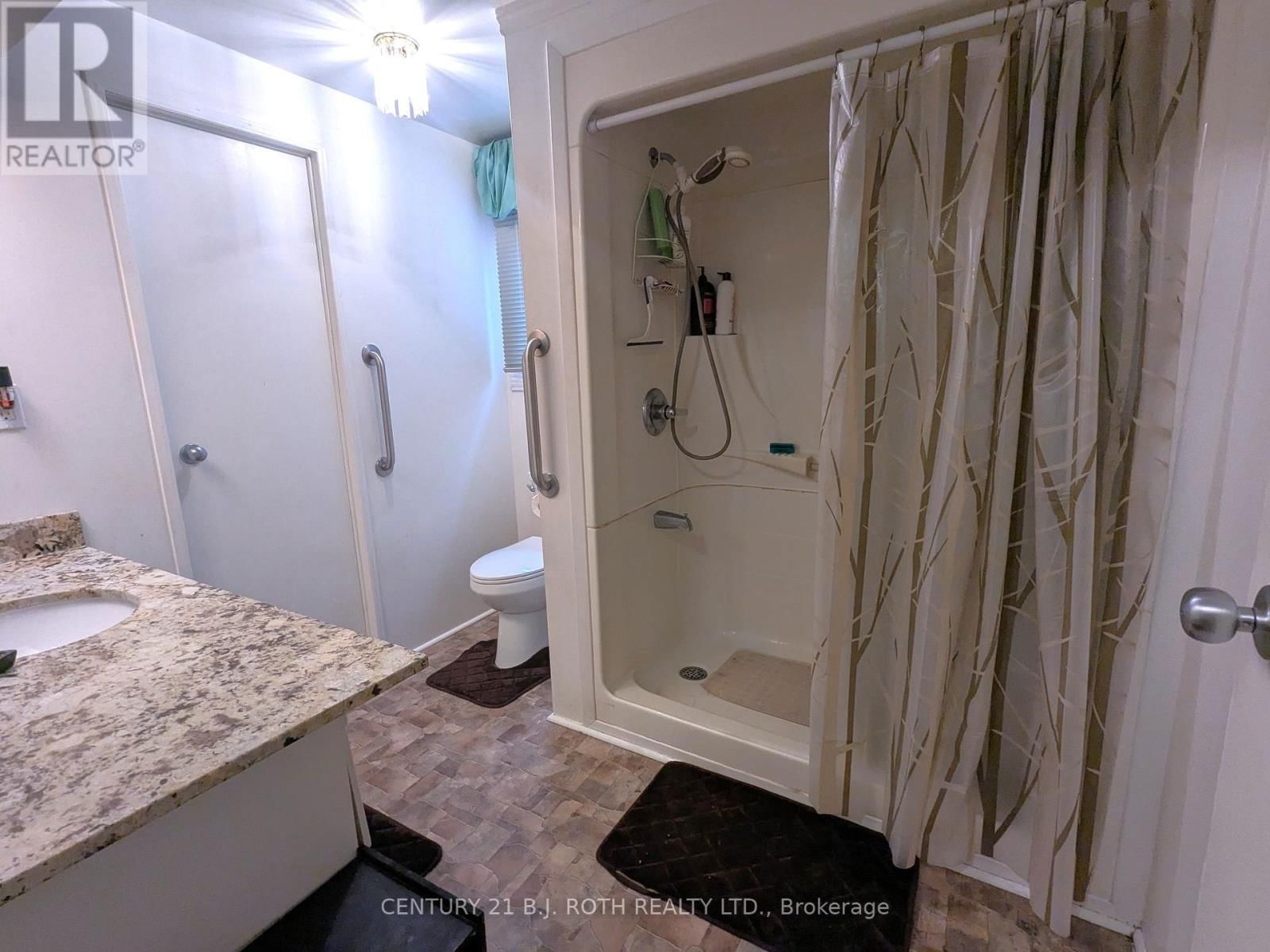 66 LINDEN LANE Image 25