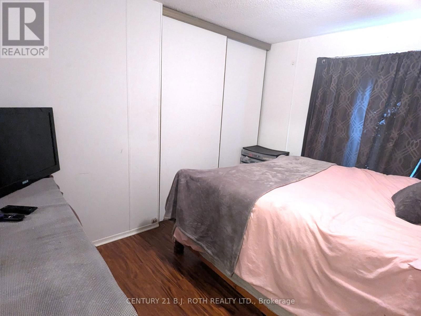 66 LINDEN LANE Image 26