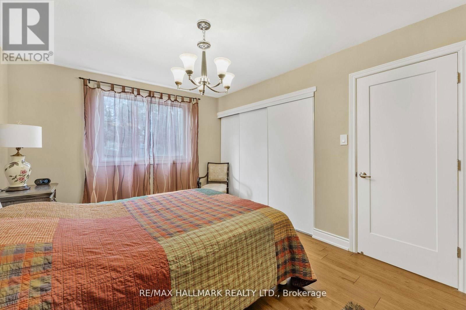 57 WILLIAM ROE BOULEVARD Image 17