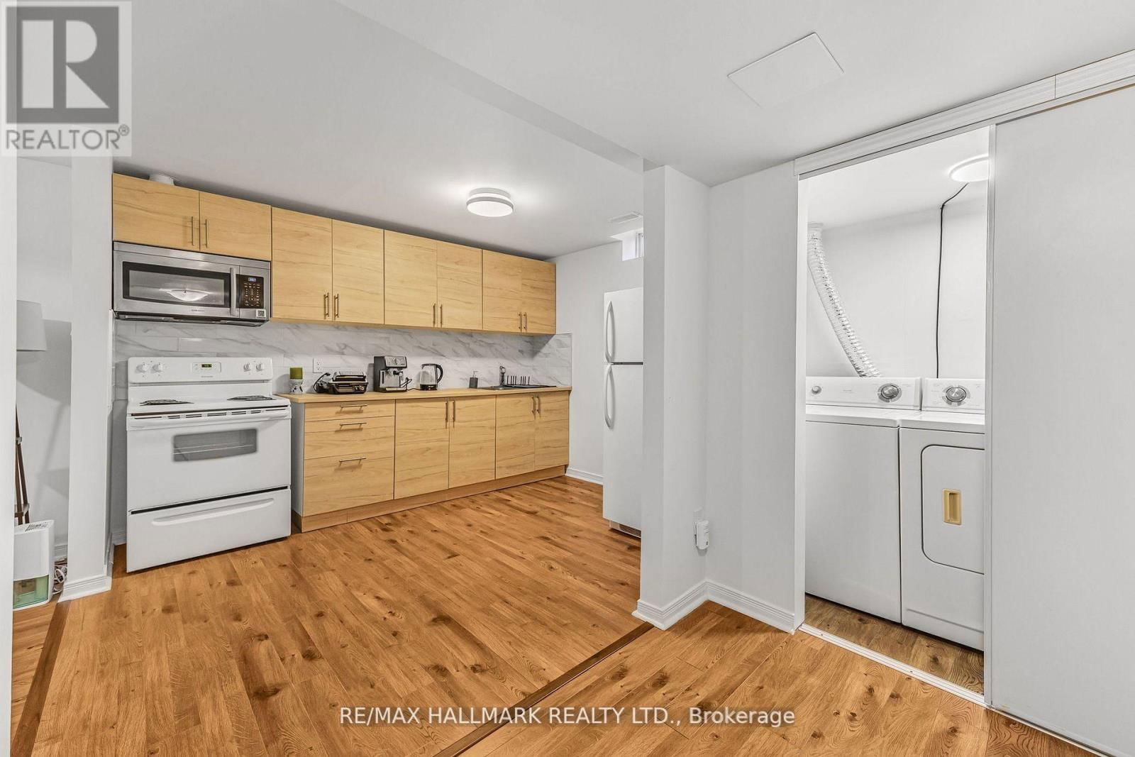 57 WILLIAM ROE BOULEVARD Image 24