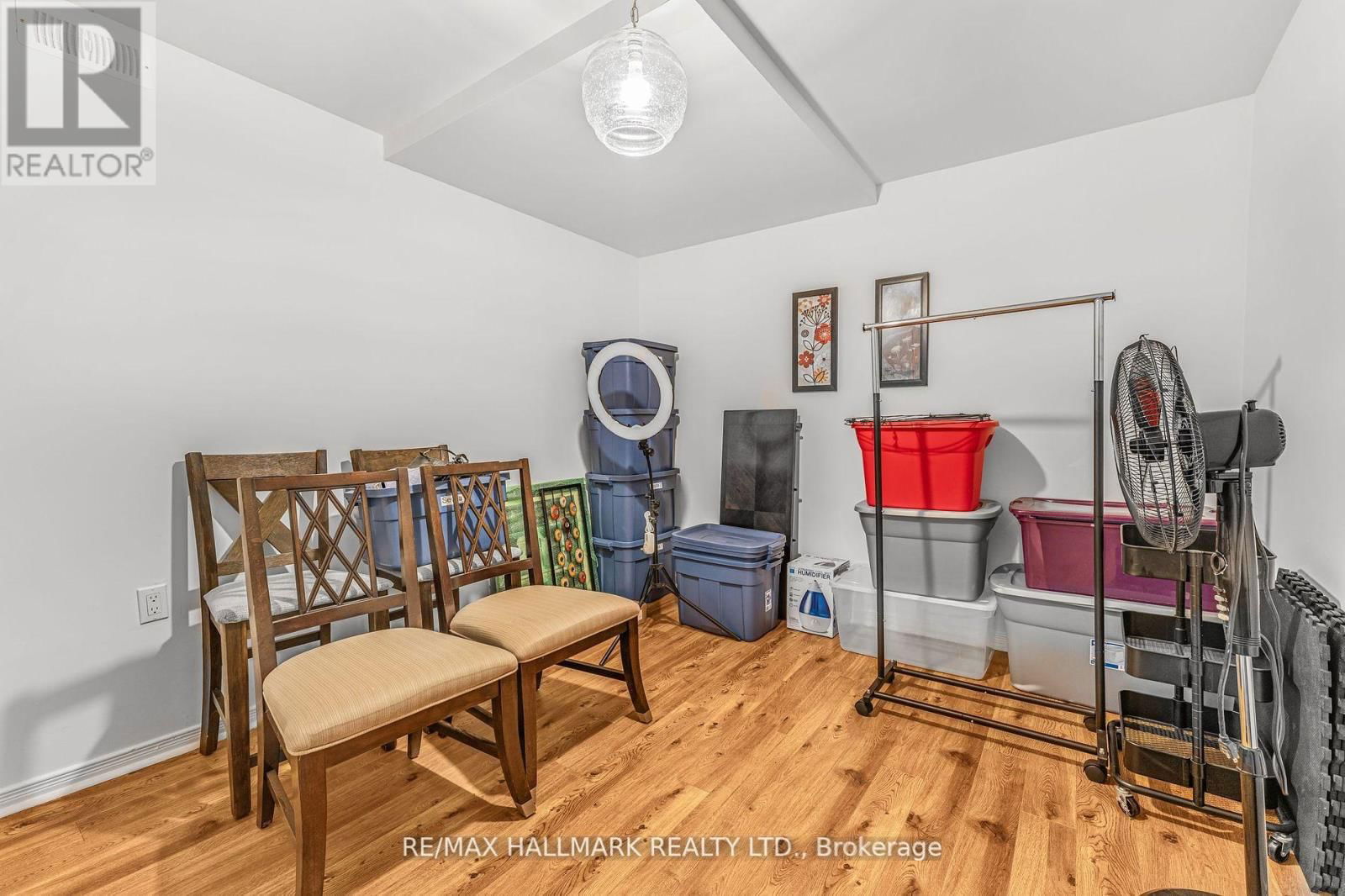 57 WILLIAM ROE BOULEVARD Image 26