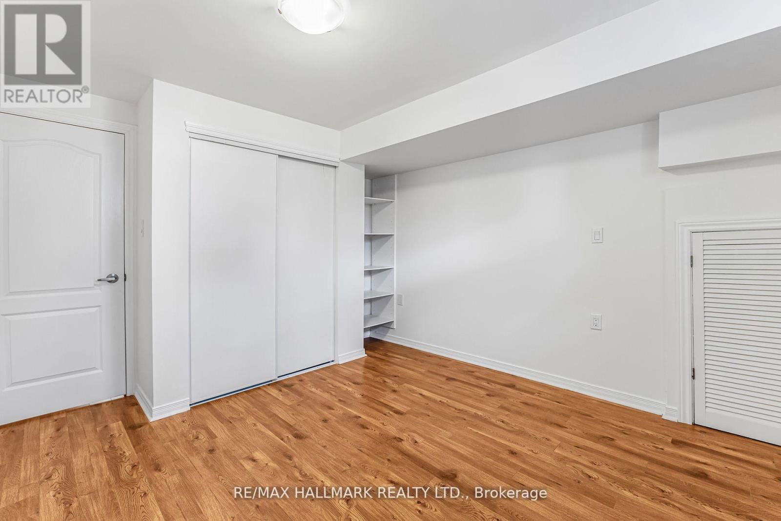 57 WILLIAM ROE BOULEVARD Image 29
