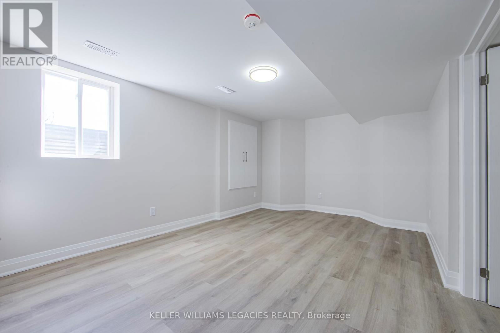 12 MIDVALE HEIGHTS LANE Image 17