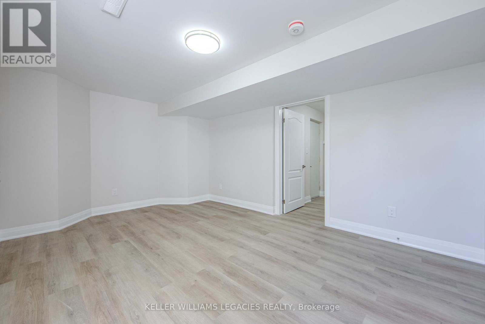 12 MIDVALE HEIGHTS LANE Image 19