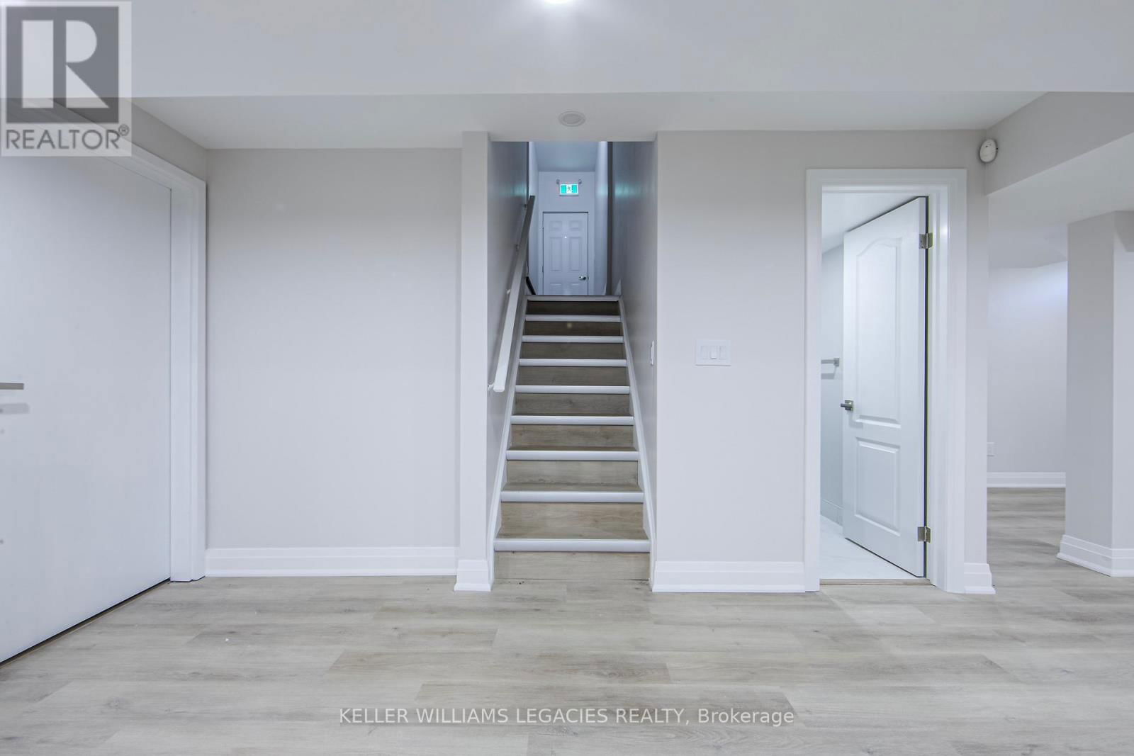 12 MIDVALE HEIGHTS LANE Image 4