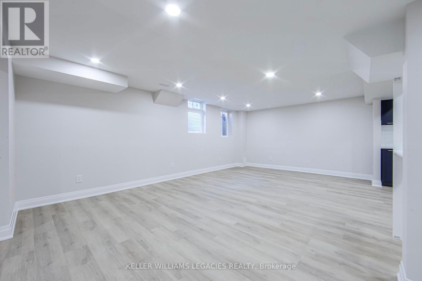 12 MIDVALE HEIGHTS LANE Image 7