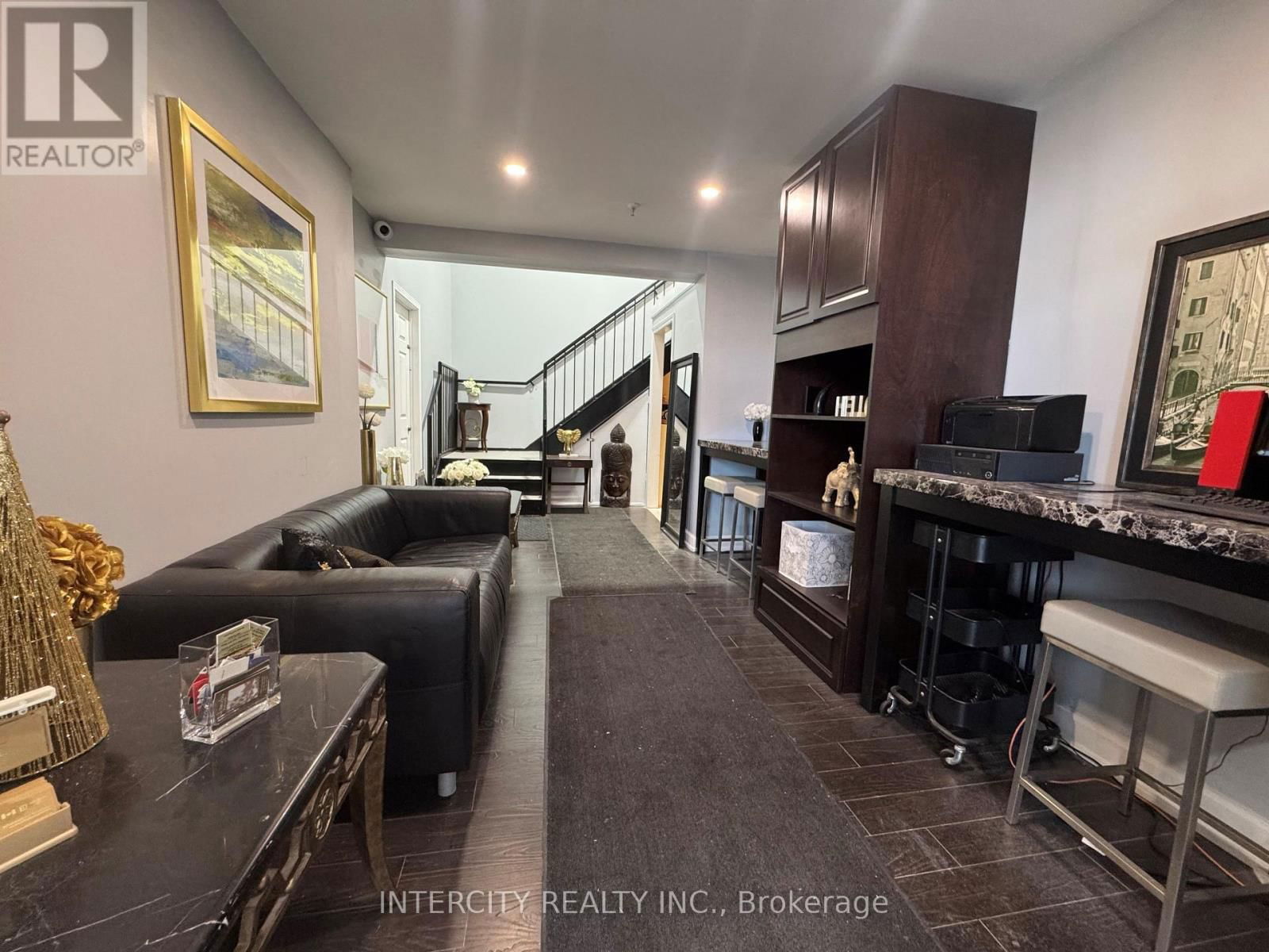 104 - 2100 STEELES AVENUE WEST Image 2