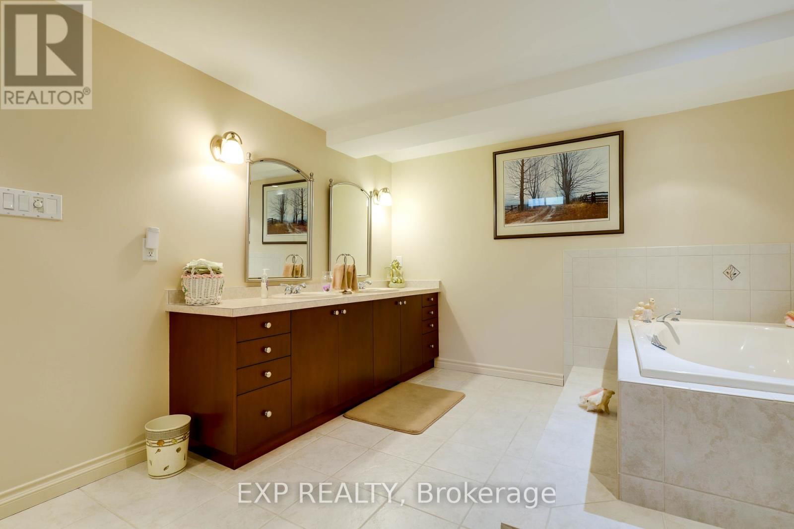 287 BURNS BOULEVARD Image 31