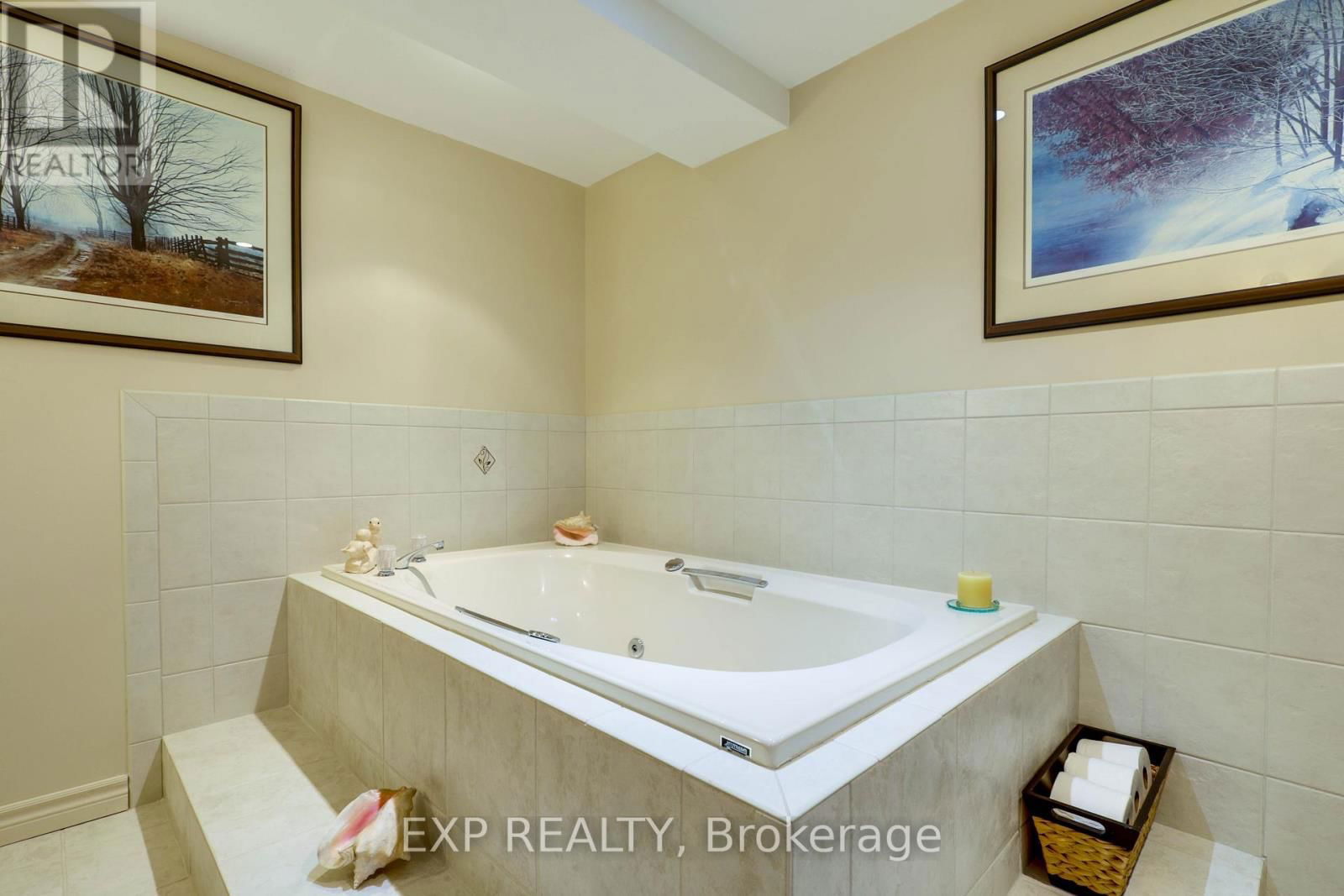 287 BURNS BOULEVARD Image 32