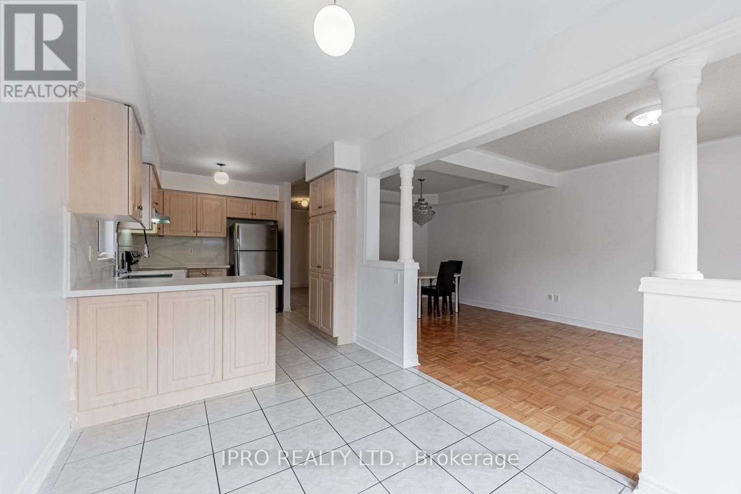 124 CASABEL DRIVE Image 10
