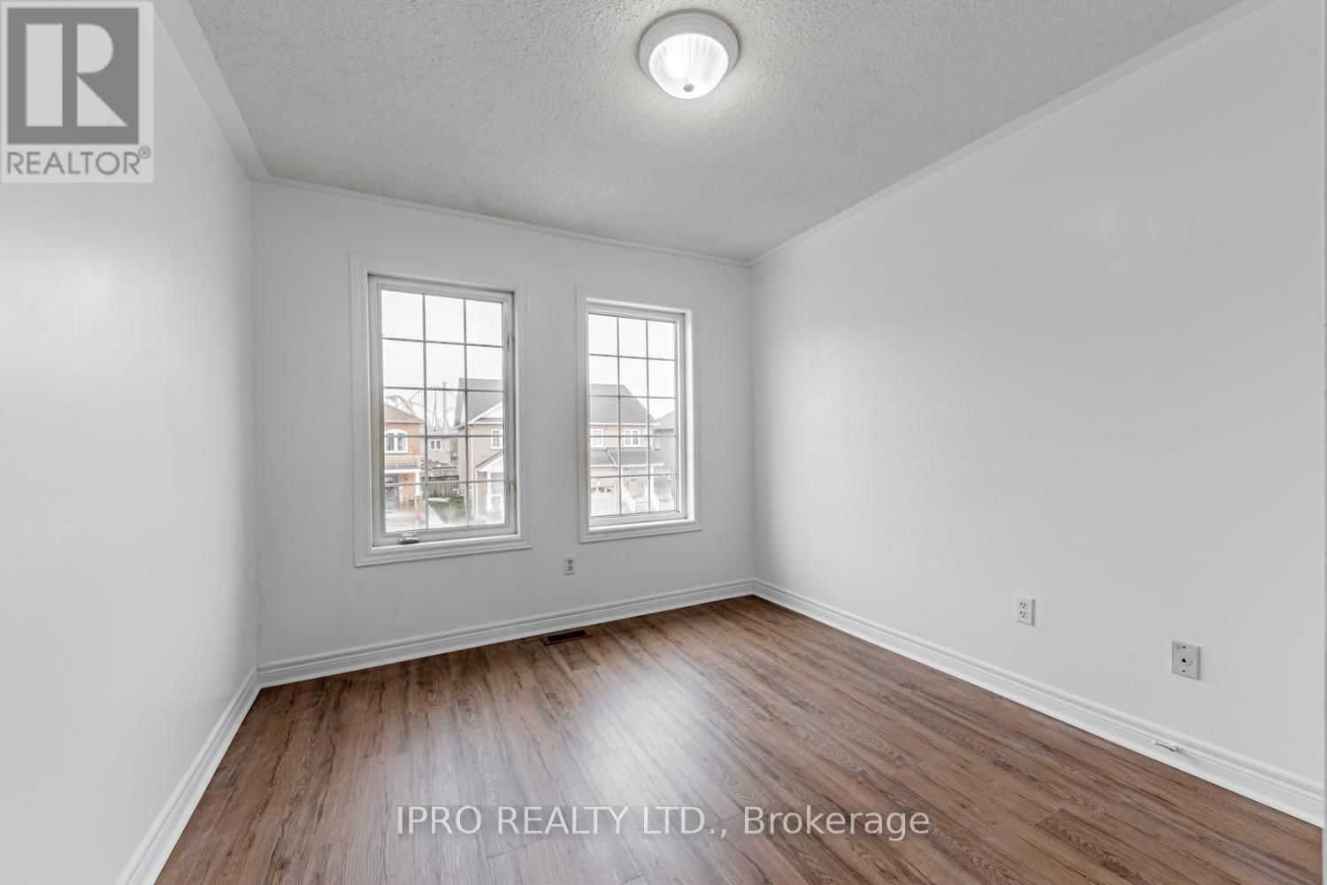 124 CASABEL DRIVE Image 20